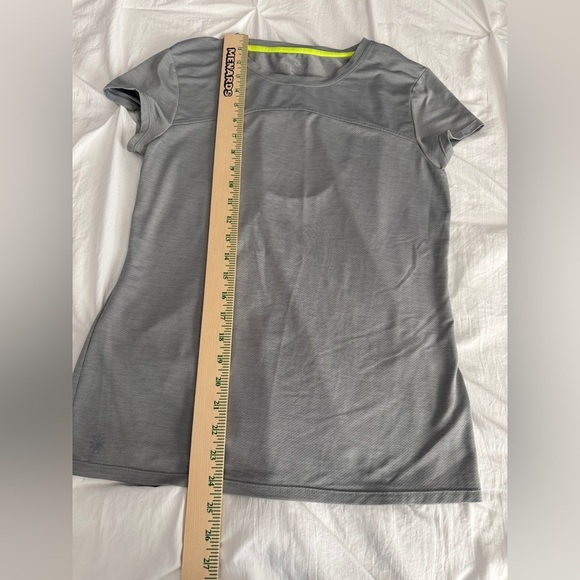 Athleta Shirt Open Back Breathable Stretch Womens S Gray Athleisure Casual EUC - Picture 6 of 16